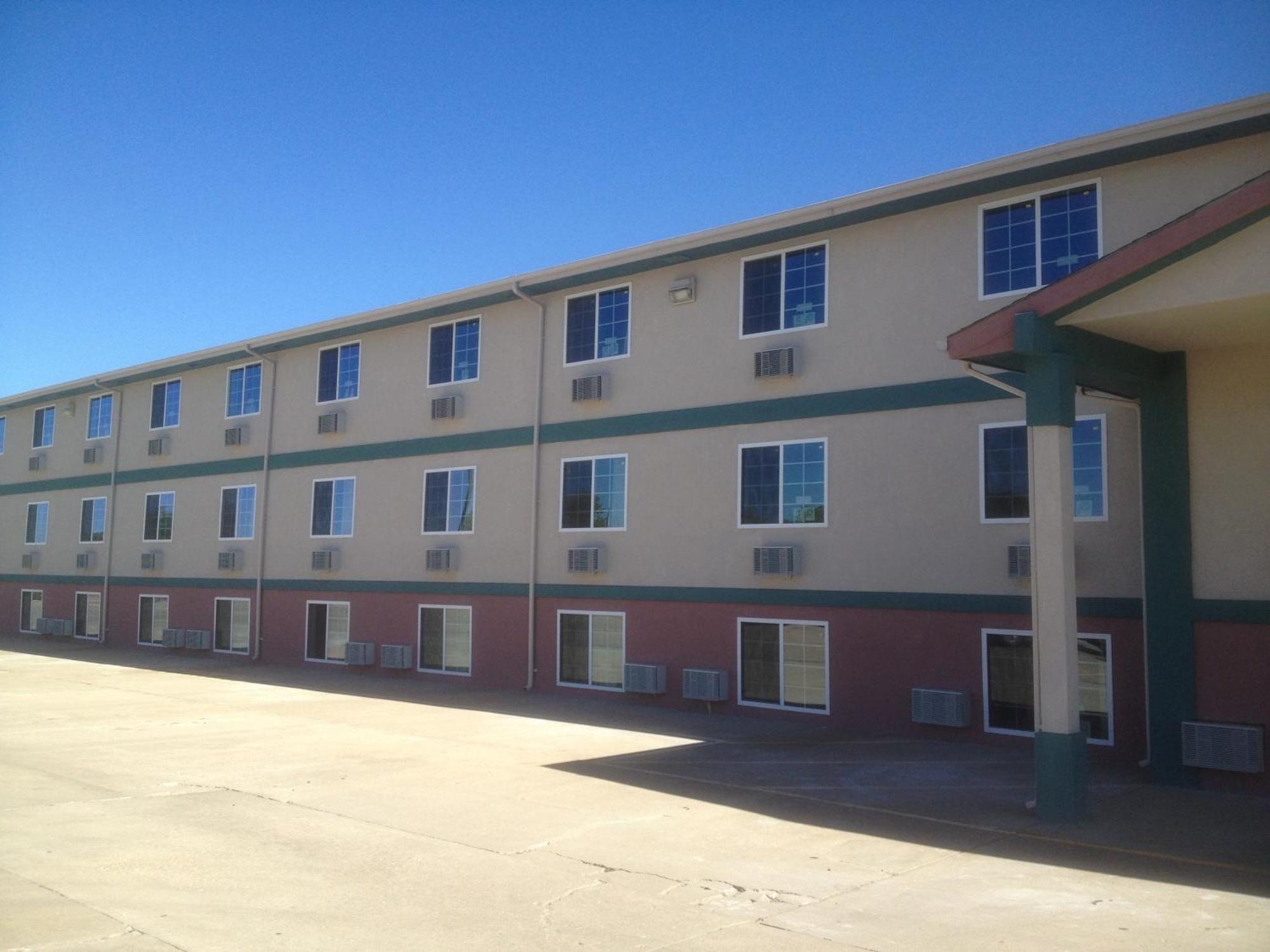 Value Inn & Suites Salina Exterior foto