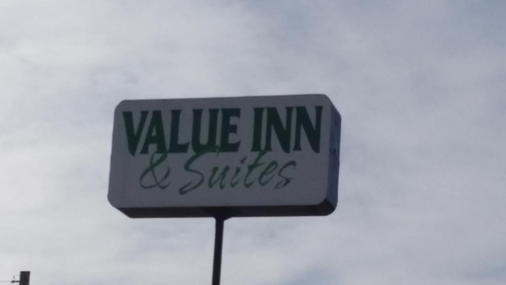 Value Inn & Suites Salina Exterior foto