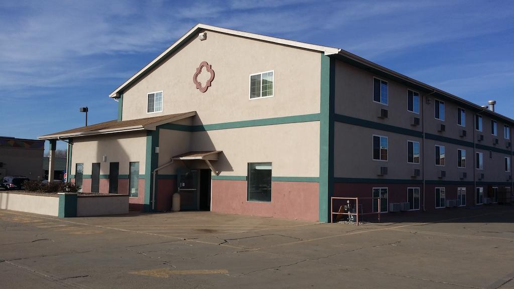 Value Inn & Suites Salina Exterior foto